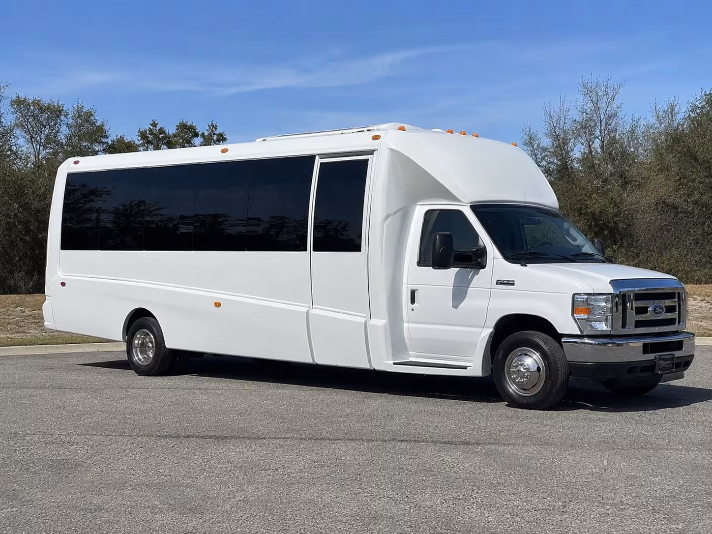 bridal party buses from oxnard to camarillo ranch and hill venues