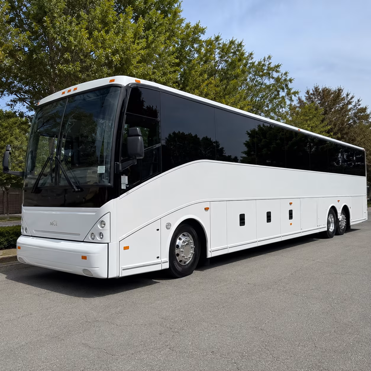 employee shuttle buses to naval base ventura county and port hueneme