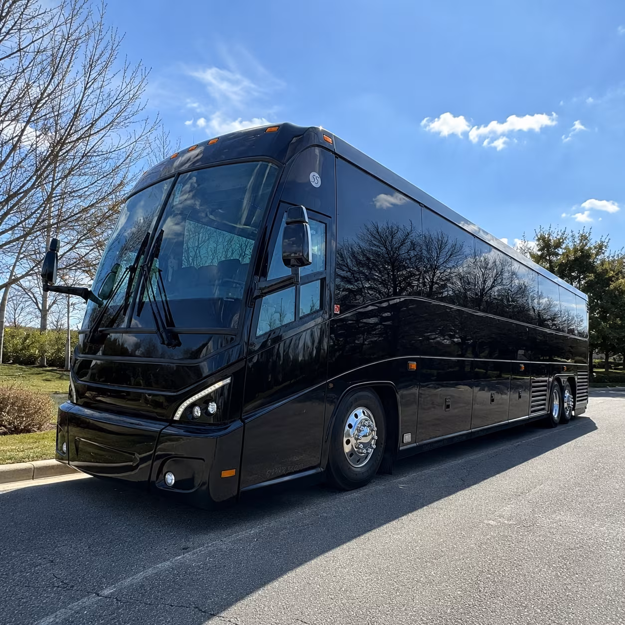 los angeles charter bus rentals long distance day trips from oxnard