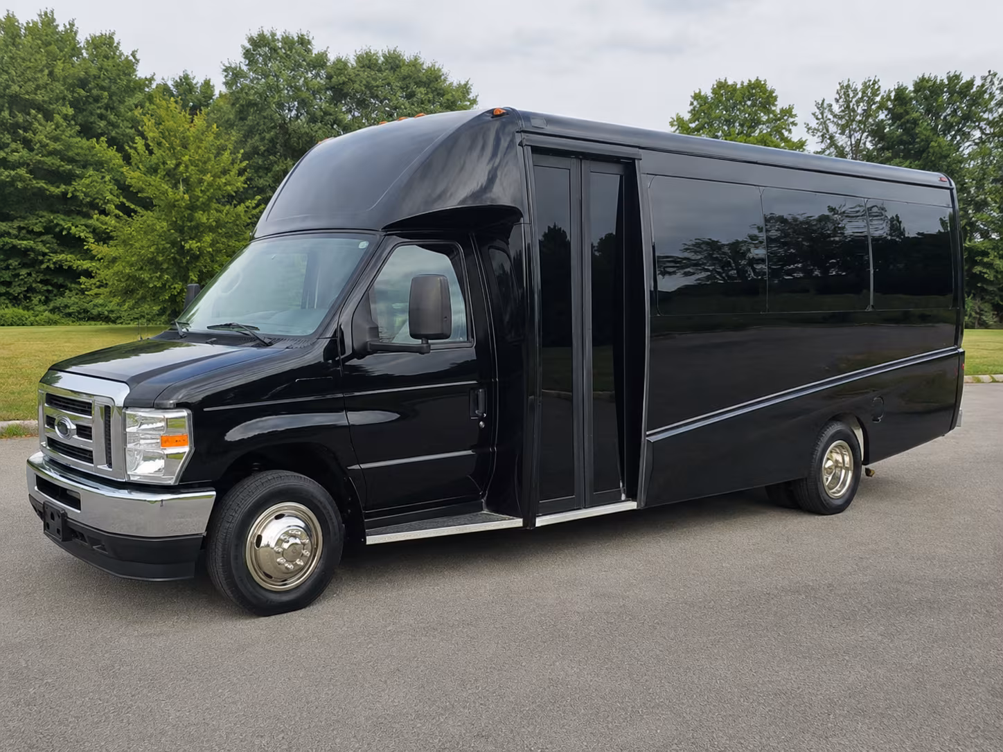 oxnard concert transportation onboard seating